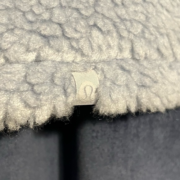 LULULEMON Wool Blend Whenever Blue Sherpa Pullover - Picture 3 of 6